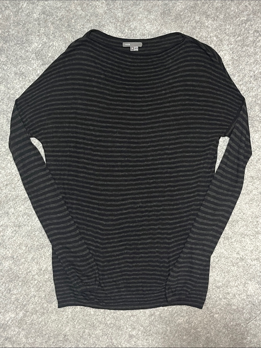 Vince Women’s Black and Dark Gray Striped Crewneck Long Sleeve